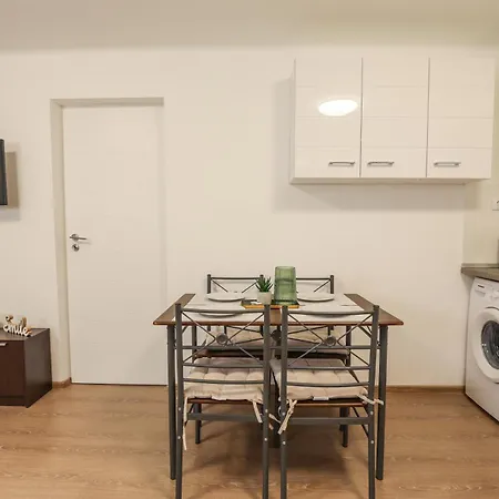 Apartament Sub-level Urban *